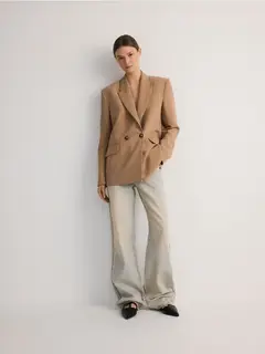 Dwurzędowa marynarka oversize Kolor brązowy - RESERVED - 106BP-74X