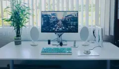 Ergonomia pracy przy biurku – jak o nią zadbać? - Poradnik Orange